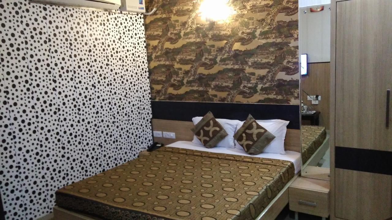 Hotel Desire Hisar ภายนอก รูปภาพ