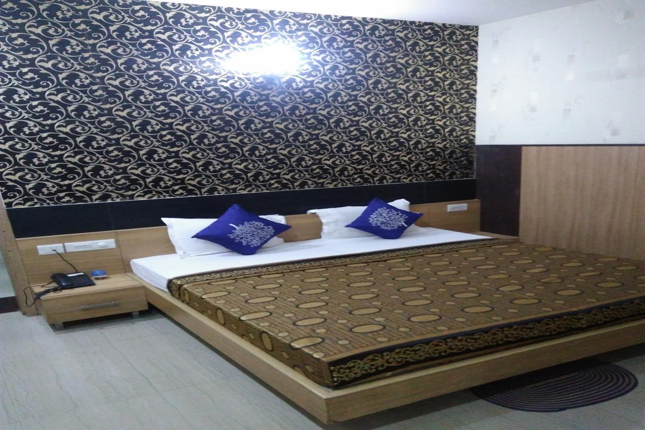 Hotel Desire Hisar ภายนอก รูปภาพ